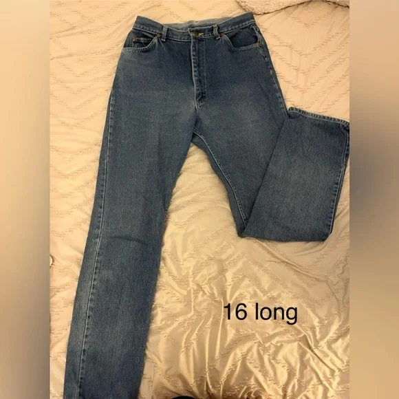 Dark wash jeans, distressed jeans, kaki cargos, deep brown pants. $12 each. - Picture 1 of 4